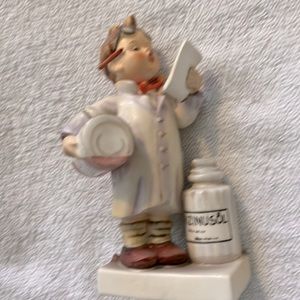 Hummel little Pharmacist 1955